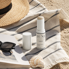 07 — SHIELD | Stick solaire SPF50 sans teinte